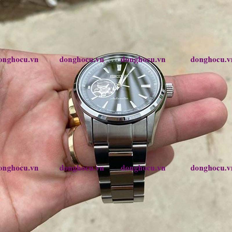 Đã bán ) Muốn bán đồng hồ đeo tay Seiko Sary053