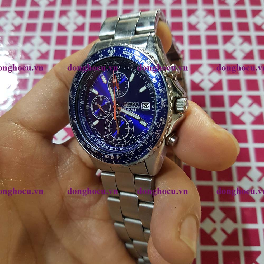 ĐÃ BÁN )Cần bán đồng hồ seiko chronograph 100m 7t92