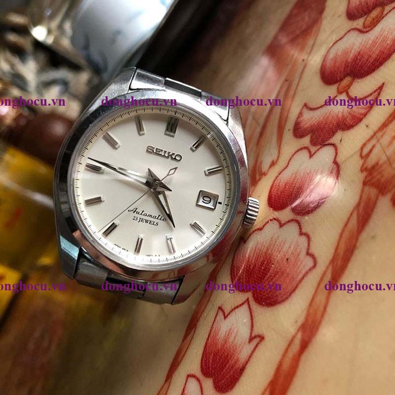 ĐÃ BÁN )Muốn bán chiếc đồng hồ Seiko sarb035 qua sử dụng