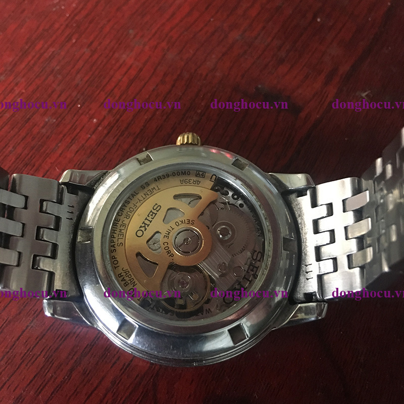 ĐÃ BÁN) Bán đồng hồ đeo tay dây kim loại siko automatic 4r39a